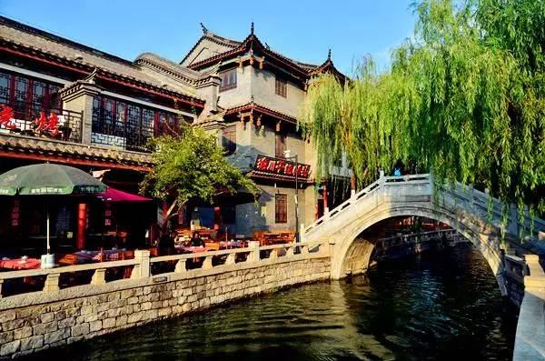 粉紫色搭配什么颜色能搭配得优雅美丽？
